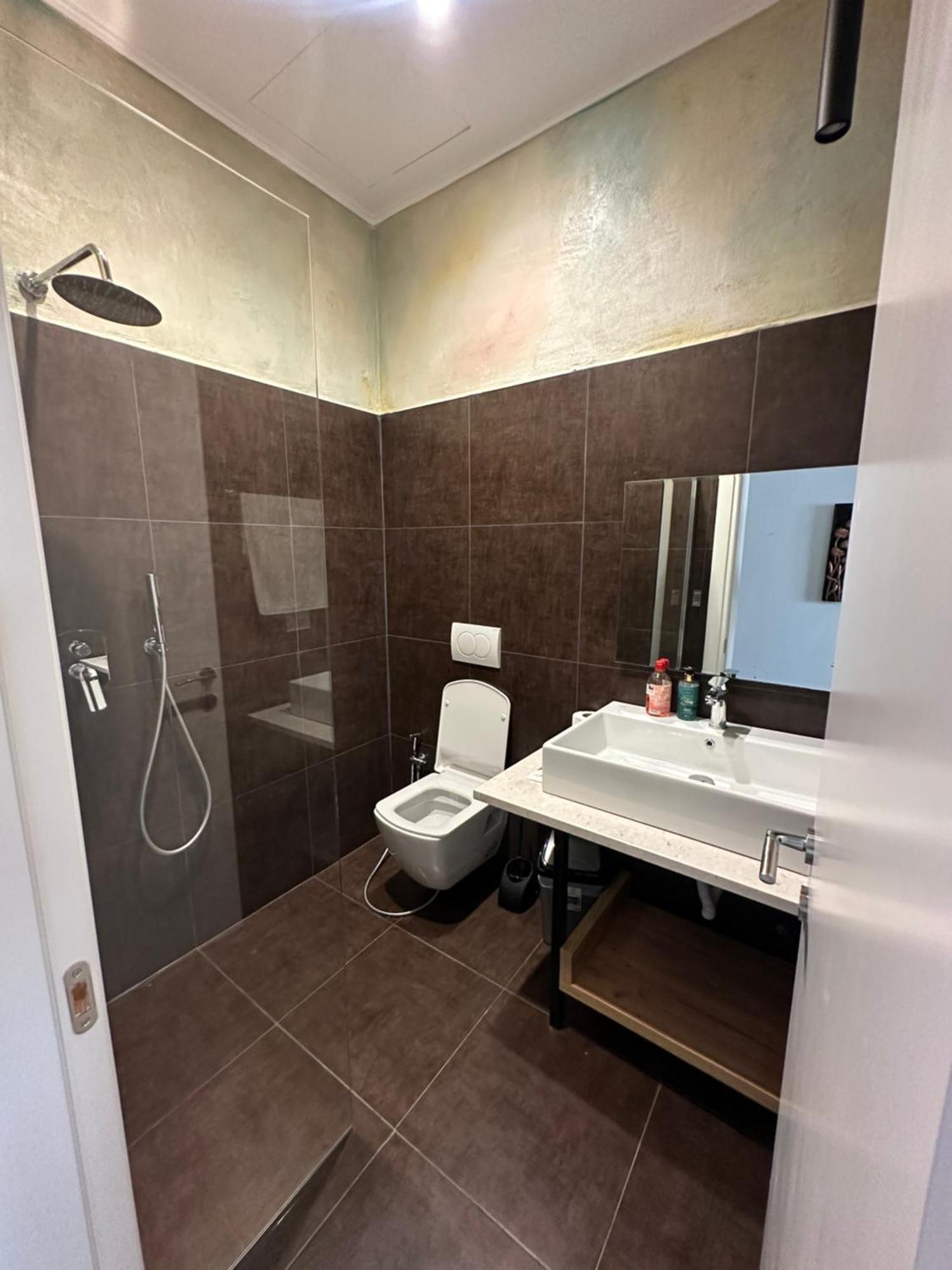 Central Comfort Suites 티라나 외부 사진