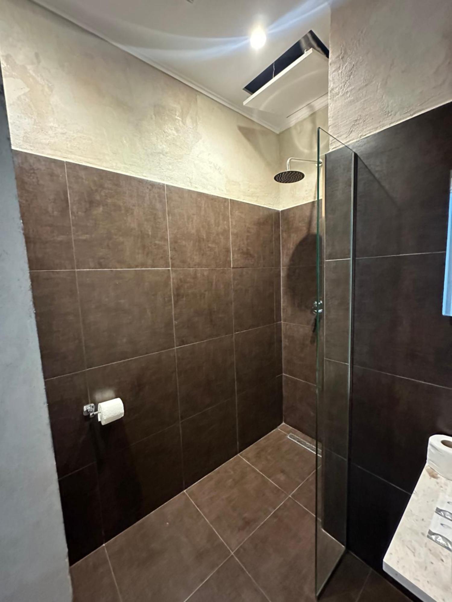 Central Comfort Suites 티라나 외부 사진