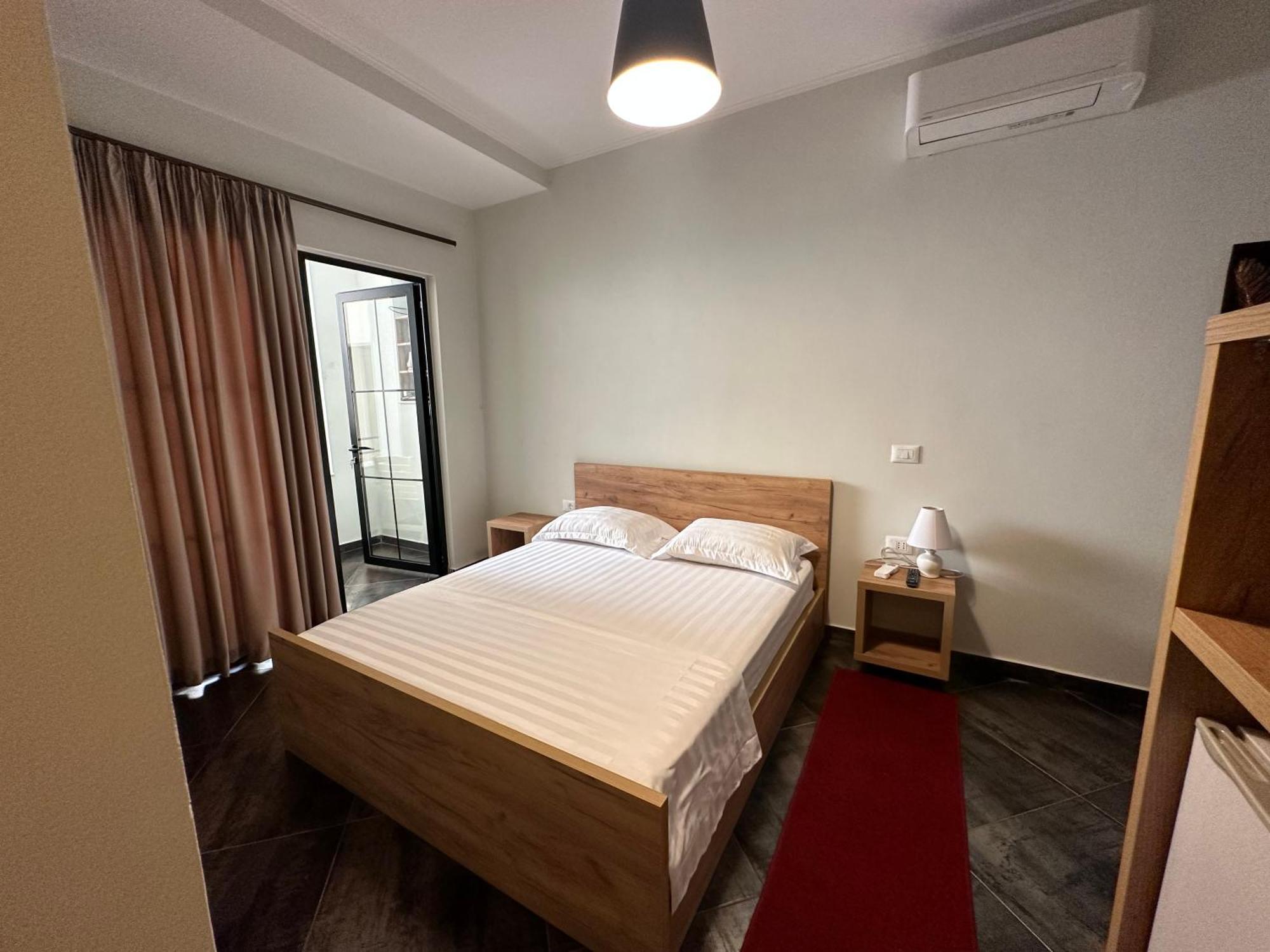 Central Comfort Suites 티라나 외부 사진